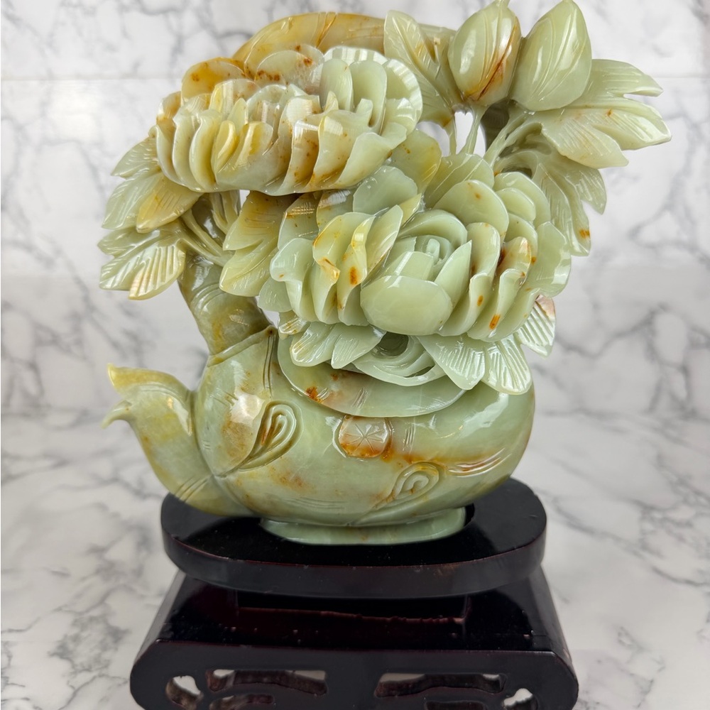 Elegant Green Floral Jade Sculpture